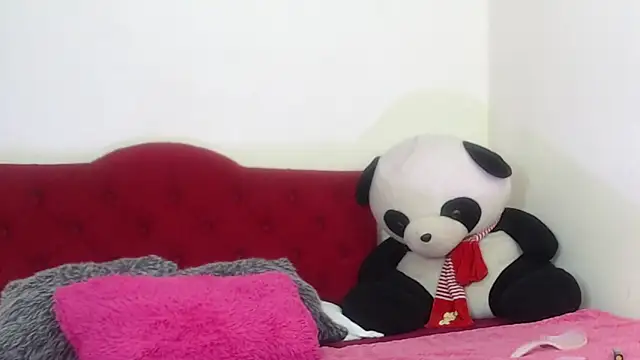 Mariana 16  online show from February 20, 9:09 pm