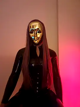 NoraInMask online show from March 1, 9:26 pm