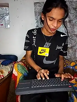 Snapshot of Enna_Zarza_ chatting on October 25, 6:08 am Enna Zarza  online show from October 25, 6:08 am