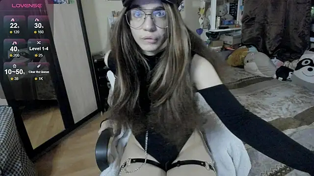 Snapshot of alexiamaleax chatting on October 13, 12:46 am alexiamaleax online show from October 13, 12:46 am