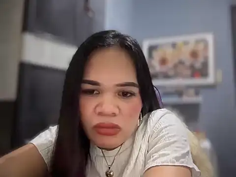 SophiaCourthaway online show from April 12, 10:13 pm