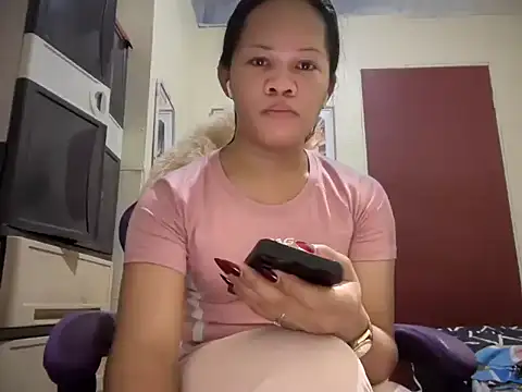 SophiaCourthaway online show from July 23, 1:20 pm