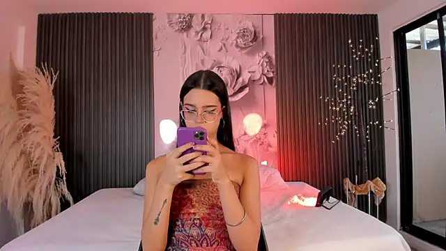 MattThompsonn online show from February 21, 9:40 pm