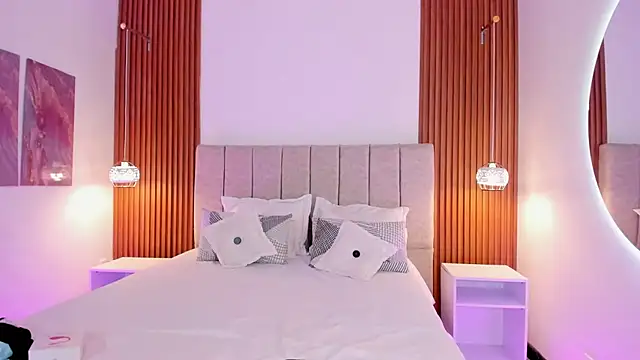 khloe-sweet online show from February 11, 12:24 pm