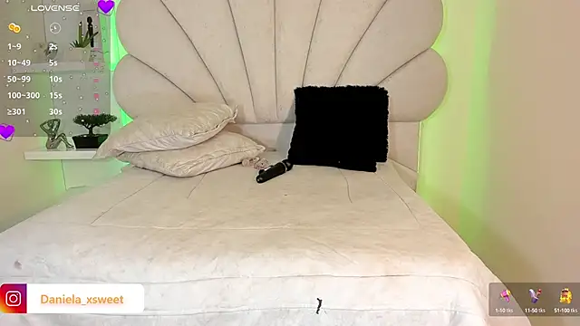 Danielaangelina online show from September 26, 5:48 am