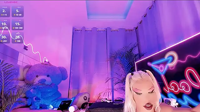 innocentloverss online show from March 14, 2:48 am