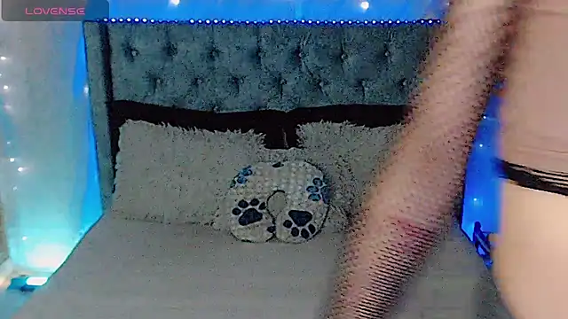 Snapshot of Dalila_moan chatting on September 12, 11:54 pm Dalila moan online show from September 12, 11:54 pm