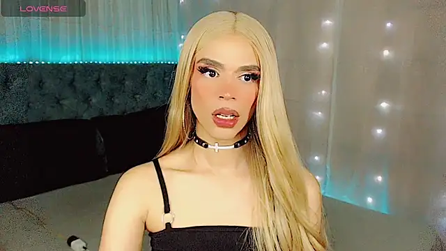 Snapshot of Dalila_moan chatting on September 25, 12:50 am Dalila moan online show from September 25, 12:50 am