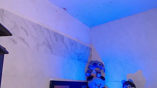 KimberlyXtreme online show from March 15, 6:22 pm