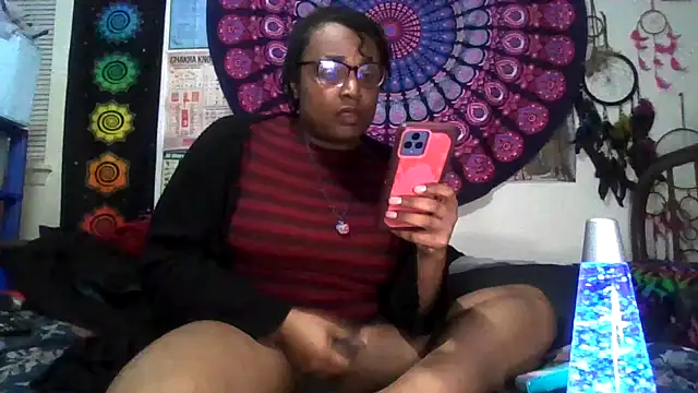 GardeniaFields online show from December 2, 7:00 am