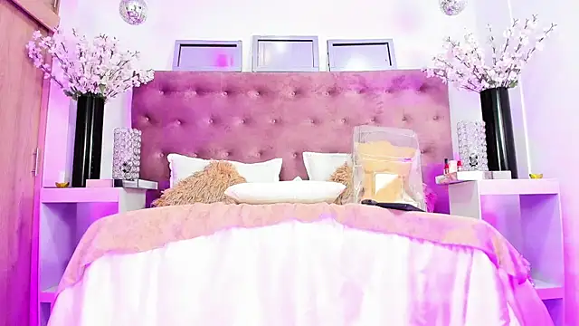 MaiaMadisson1 online show from October 30, 3:16 am