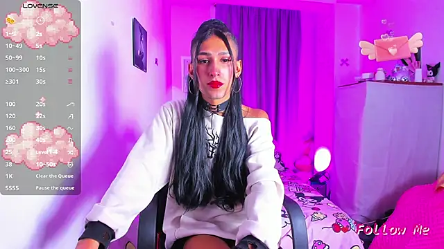 SkylerBennet online show from October 18, 2:15 am