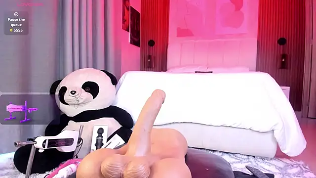 Im perla  online show from November 10, 9:38 pm