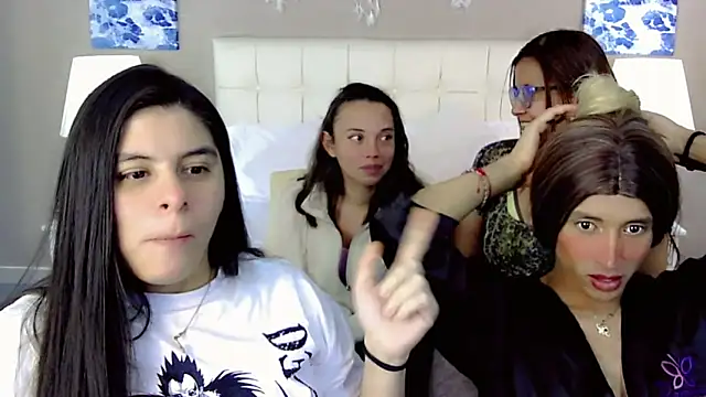 maddissonivanova online show from September 12, 2:42 am