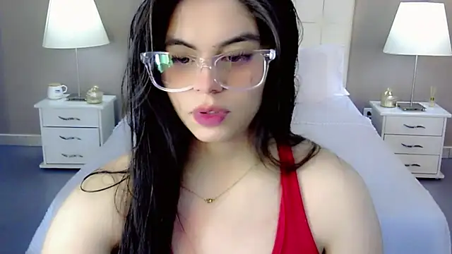 maddissonivanova online show from September 16, 7:18 pm