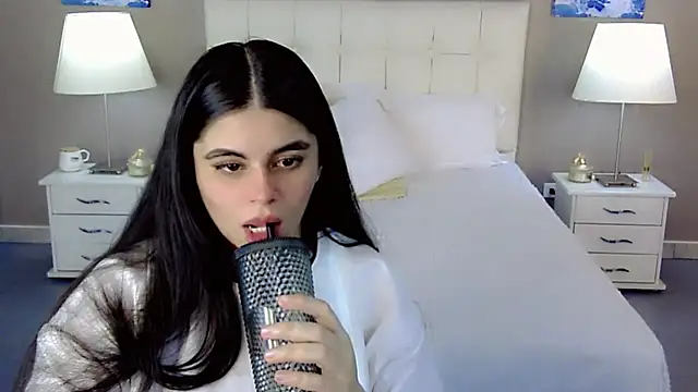 maddissonivanova online show from September 30, 6:02 am