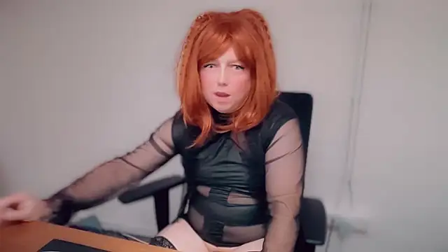 ElizaAndrea online show from December 1, 2:52 pm