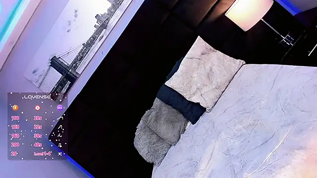 Valeria Rouss online show from September 22, 1:38 pm