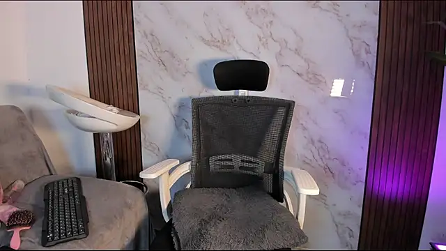 Rosaly Rodman online show from January 13, 3:20 pm