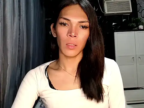ladyhotcuming online show from June 2, 7:26 pm