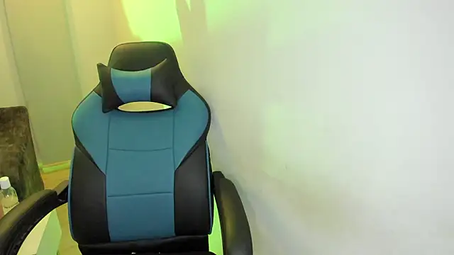 Scarbadgirl  online show from March 15, 3:31 am