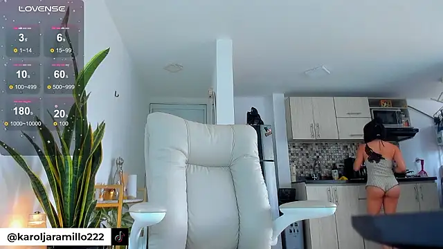 dollforsex  online show from March 25, 4:12 pm