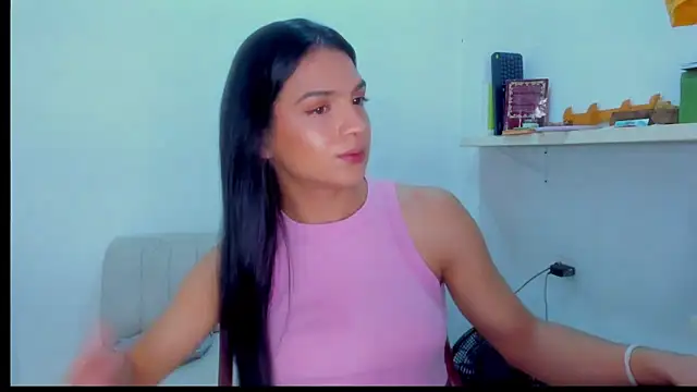 ISA BELLA VZL online show from April 9, 8:26 pm