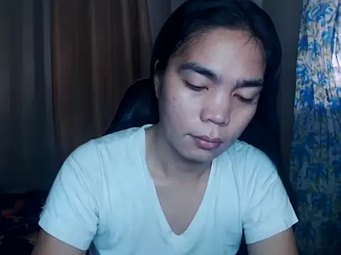 Snapshot of Simple_Martina chatting on October 3, 10:43 pm Simple Martina online show from October 3, 10:43 pm