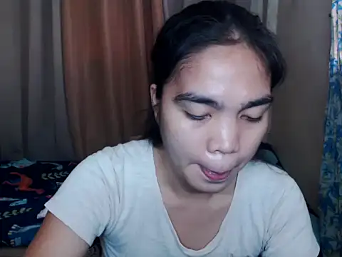 Snapshot of Simple_Martina chatting on October 15, 2:11 am Simple Martina online show from October 15, 2:11 am