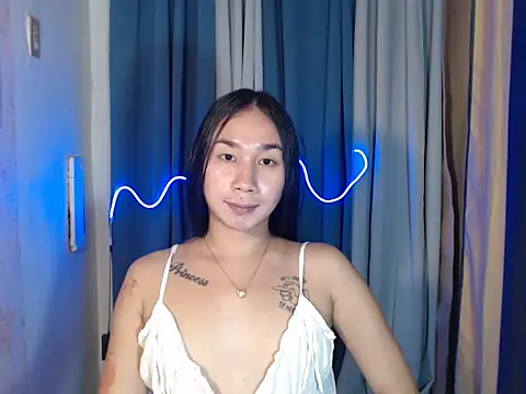 in yourdreamstarxx online show from November 14, 3:42 pm