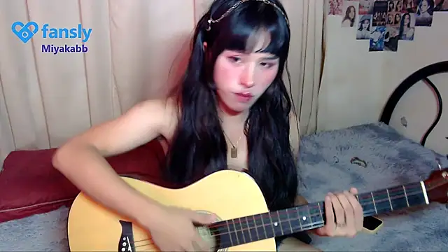 chakababe online show from April 3, 11:13 pm