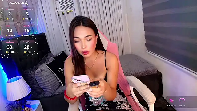 asian lucii online show from January 14, 9:18 am