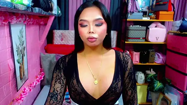 MoniqueCeleste online show from October 2, 1:39 am