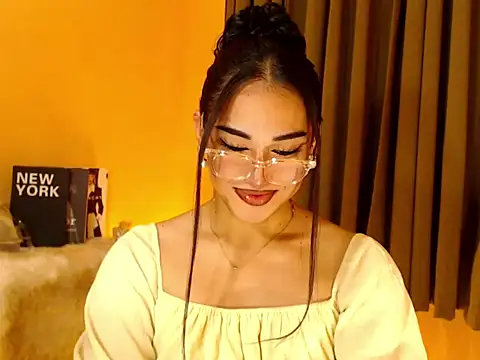 Snapshot of magnificent_kitana chatting on October 11, 8:27 am magnificent kitana online show from October 11, 8:27 am
