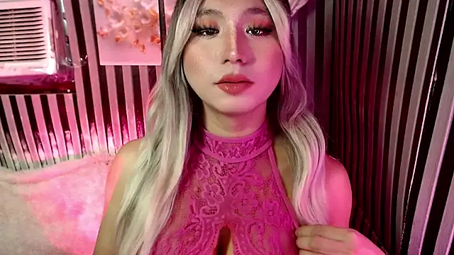 UrhotlucyTS online show from July 3, 7:36 am