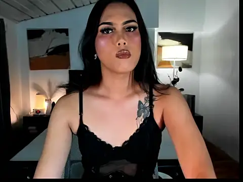 CallaWang online show from November 19, 3:56 pm