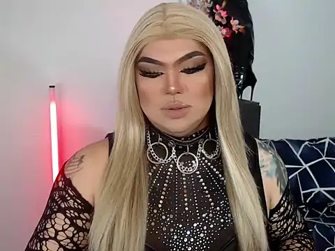 michellevixen922 online show from November 4, 11:59 pm