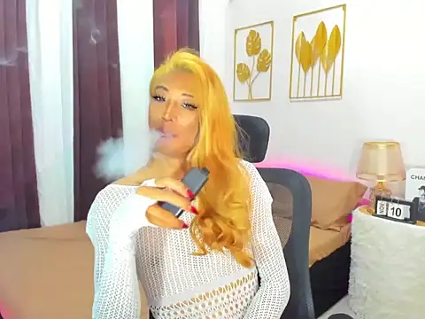 Amandawillson online show from November 14, 10:40 pm