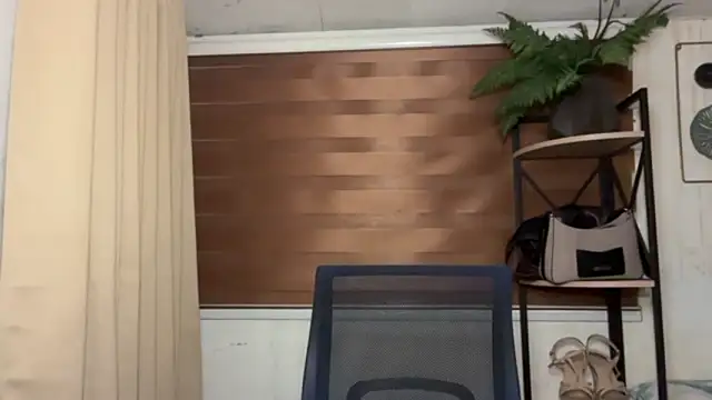 yuminasaixx online show from February 7, 11:11 pm