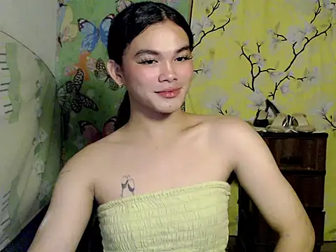 Snapshot of urgirljane chatting on October 17, 1:03 pm urgirljane online show from October 17, 1:03 pm