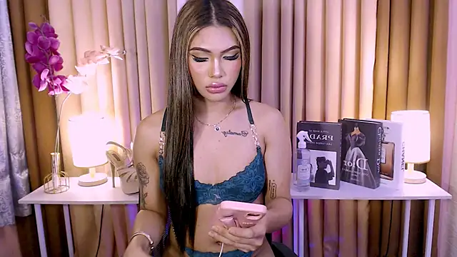 Megan sativa online show from October 9, 8:27 am