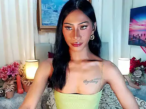 sassylatina online show from November 2, 6:50 pm