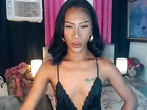 sassylatina online show from June 7, 2:36 pm