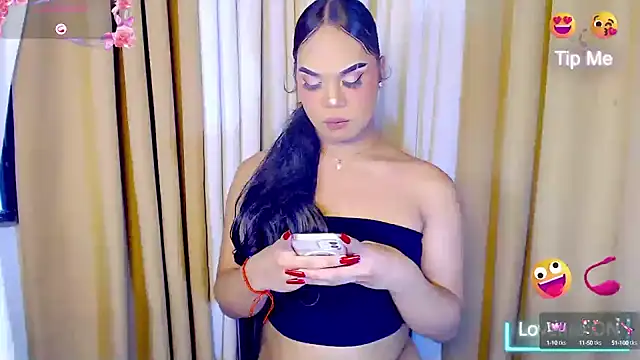 Snapshot of Dream_Mistress chatting on October 13, 6:26 am Dream Mistress online show from October 13, 6:26 am
