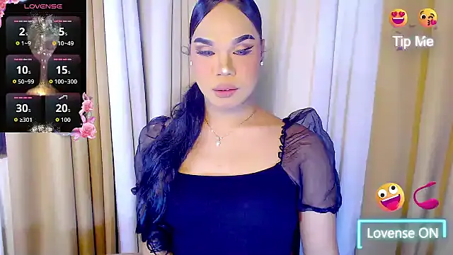 Snapshot of Dream_Mistress chatting on October 18, 8:51 am Dream Mistress online show from October 18, 8:51 am