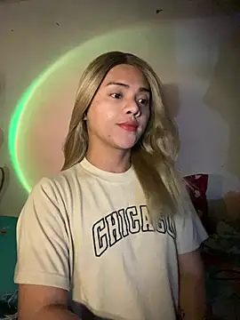 calimonroe online show from April 21, 11:22 pm