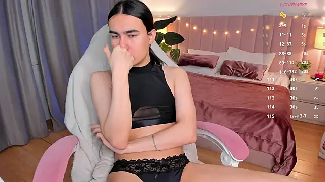 HeyAlena online show from September 28, 6:23 am