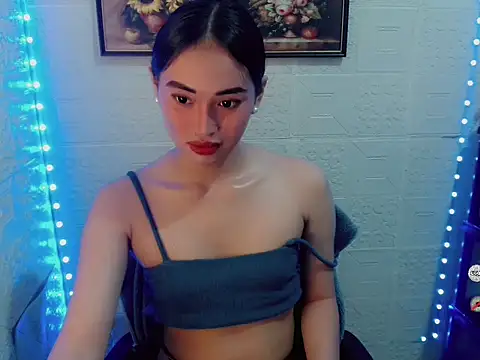 lovelysassy online show from October 31, 1:31 pm