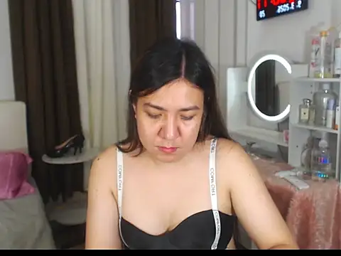 stellahugeX online show from March 9, 4:49 am