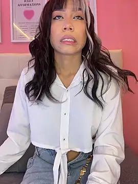 Willow Wright online show from March 26, 1:59 pm